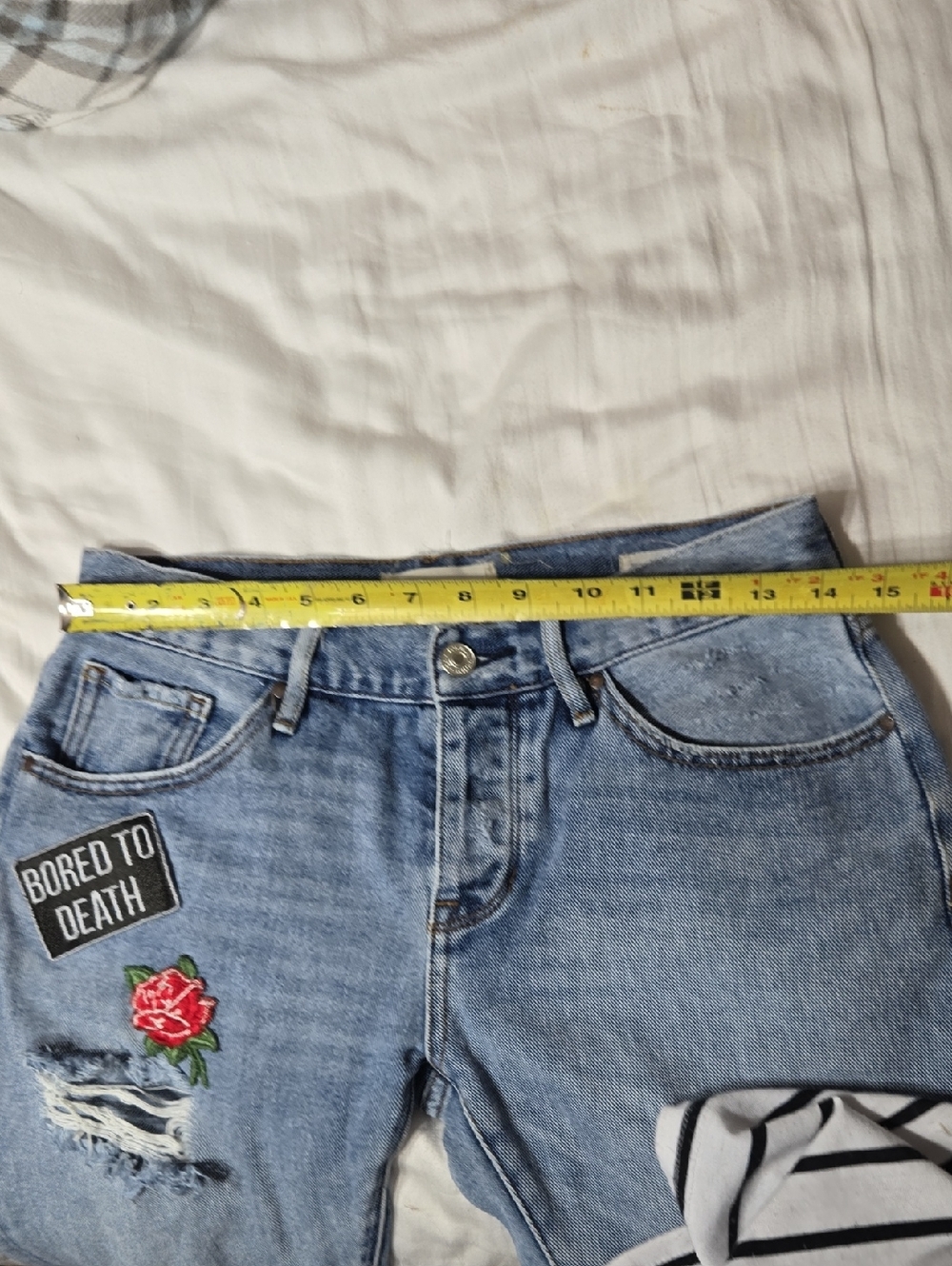 PacSun Patched Girlfriend Cropped Jeans Women's Size 25 Mid Rise Frayed Hem - Picture 8 of 10